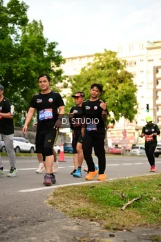 Runner Photo 4152481