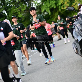 Runner Photo 4152493