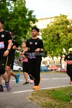Runner Photo 4152496