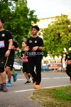 Runner Photo 4152502
