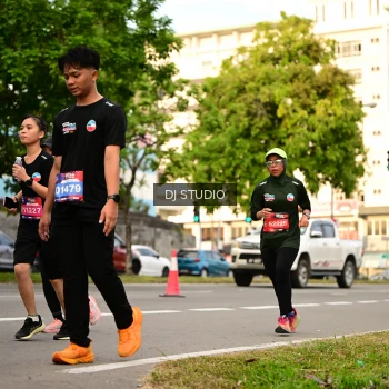 Runner Photo 4152516