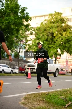 Runner Photo 4152528