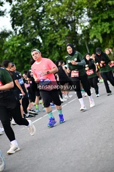 Runner Photo 4152529