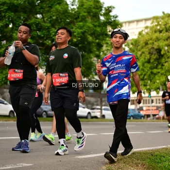 Runner Photo 4152534