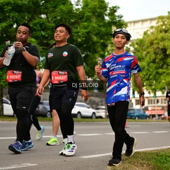 Runner Photo 4152543