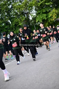 Runner Photo 4152550