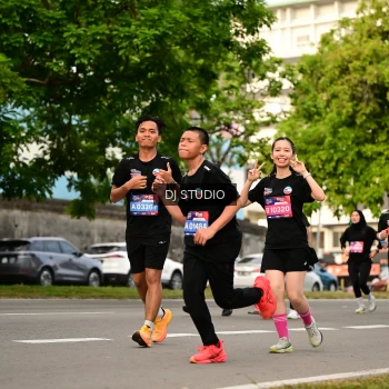 Runner Photo 4152576