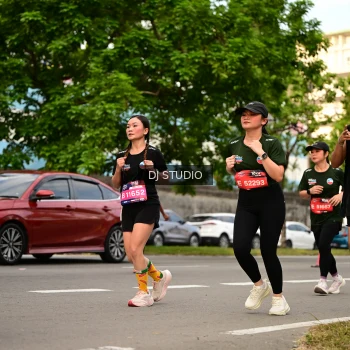 Runner Photo 4152600