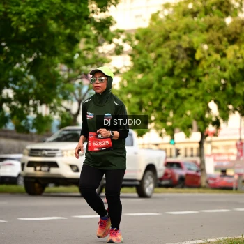 Runner Photo 4152606