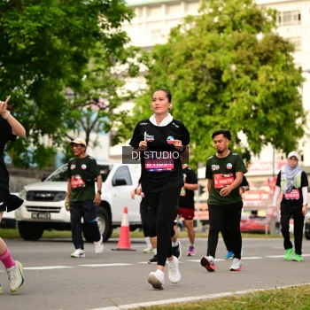 Runner Photo 4152616