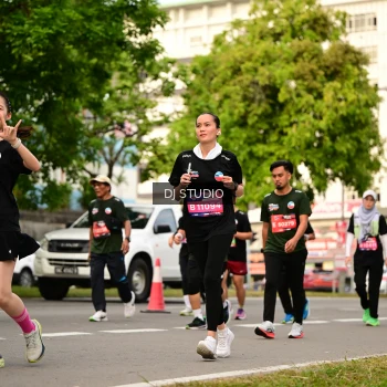 Runner Photo 4152619
