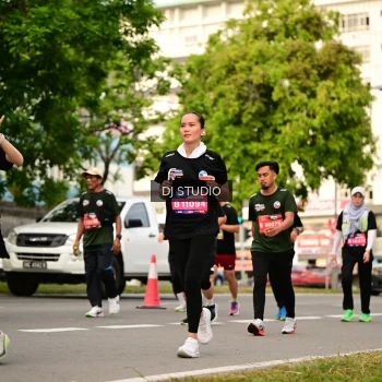 Runner Photo 4152621