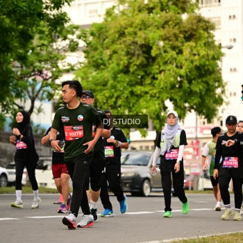 Runner Photo 4152654