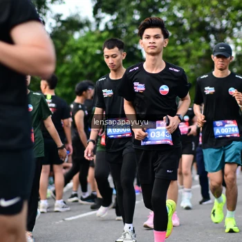 Runner Photo 4152657