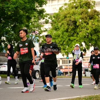 Runner Photo 4152665