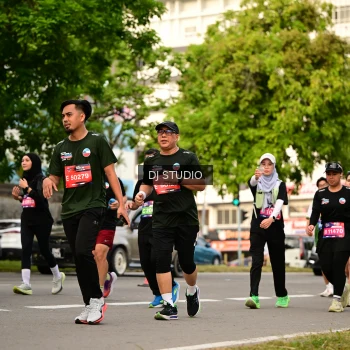 Runner Photo 4152670