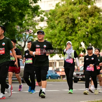 Runner Photo 4152672