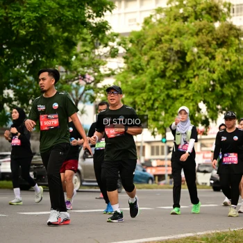 Runner Photo 4152674