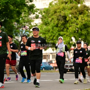 Runner Photo 4152675