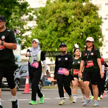 Runner Photo 4152700