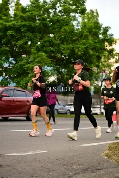 Runner Photo 4152722