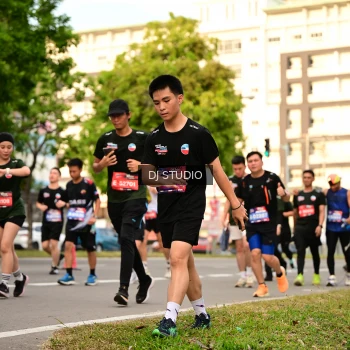 Runner Photo 4152774