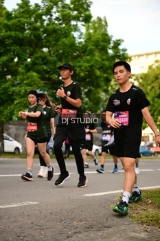 Runner Photo 4152796