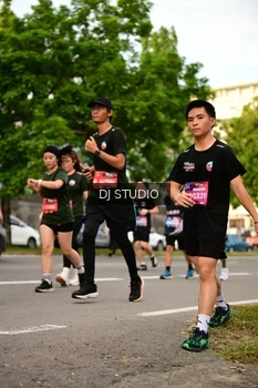 Runner Photo 4152797