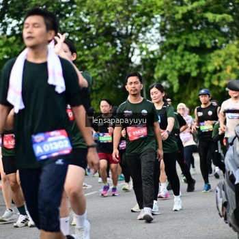 Runner Photo 4152826