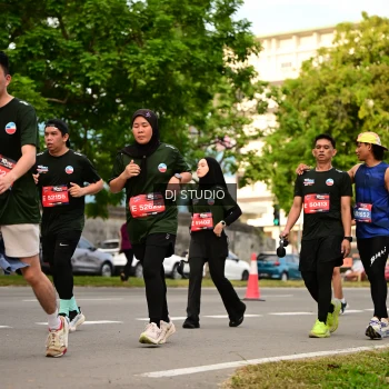 Runner Photo 4152860