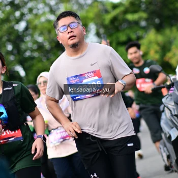 Runner Photo 4152874