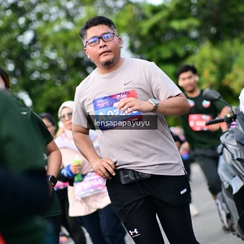 Runner Photo 4152876