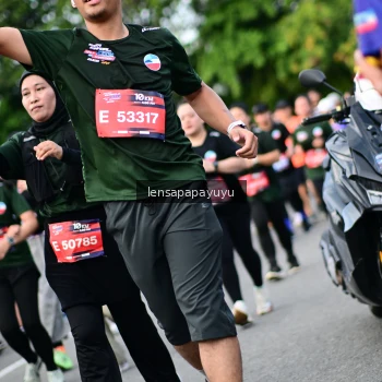 Runner Photo 4152899