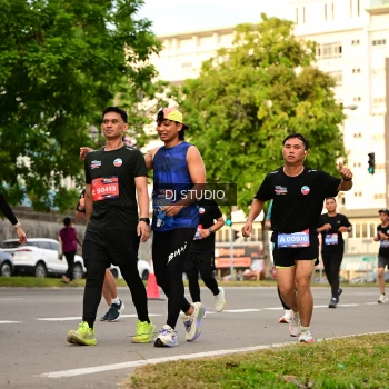 Runner Photo 4152913