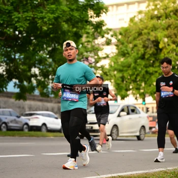 Runner Photo 4152936