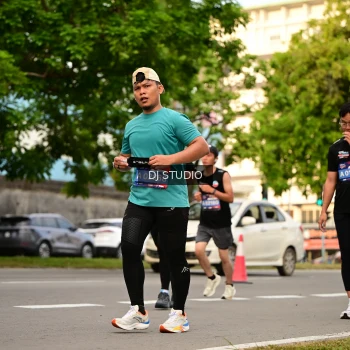 Runner Photo 4152950