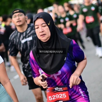 Runner Photo 4152975