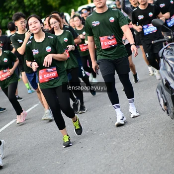 Runner Photo 4152991