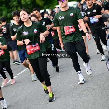Runner Photo 4152999