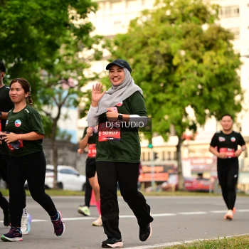 Runner Photo 4153003