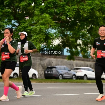 Runner Photo 4153042