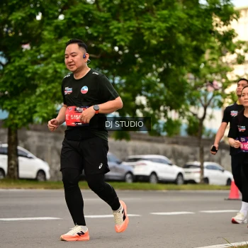 Runner Photo 4153044
