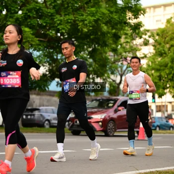 Runner Photo 4153057