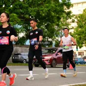 Runner Photo 4153059