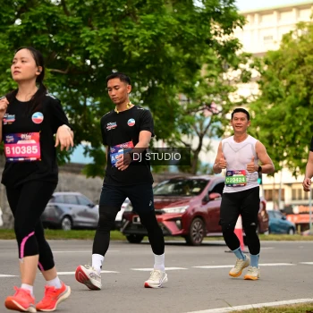Runner Photo 4153060