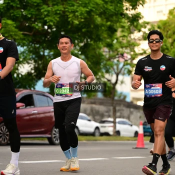 Runner Photo 4153065