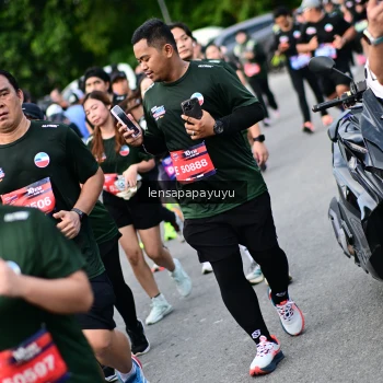 Runner Photo 4153067