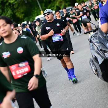 Runner Photo 4153070