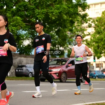 Runner Photo 4153071