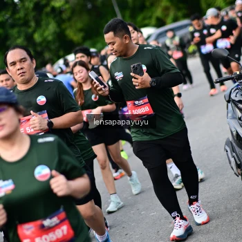 Runner Photo 4153073